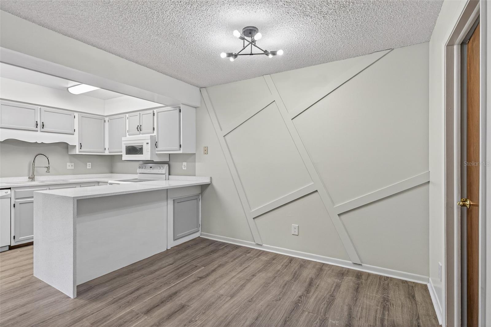 1670 S PARK AVE, TITUSVILLE, FL, 32780