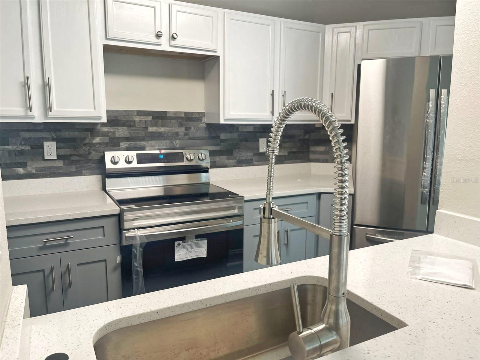 2528 WOODGATE BLVD #102, ORLANDO, FL, 32822