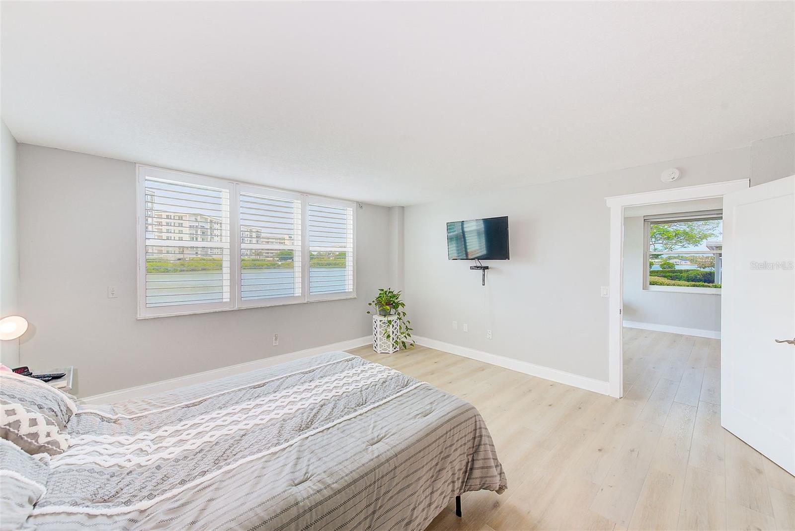 7930 SUN ISLAND DR S #101, SOUTH PASADENA, FL, 33707