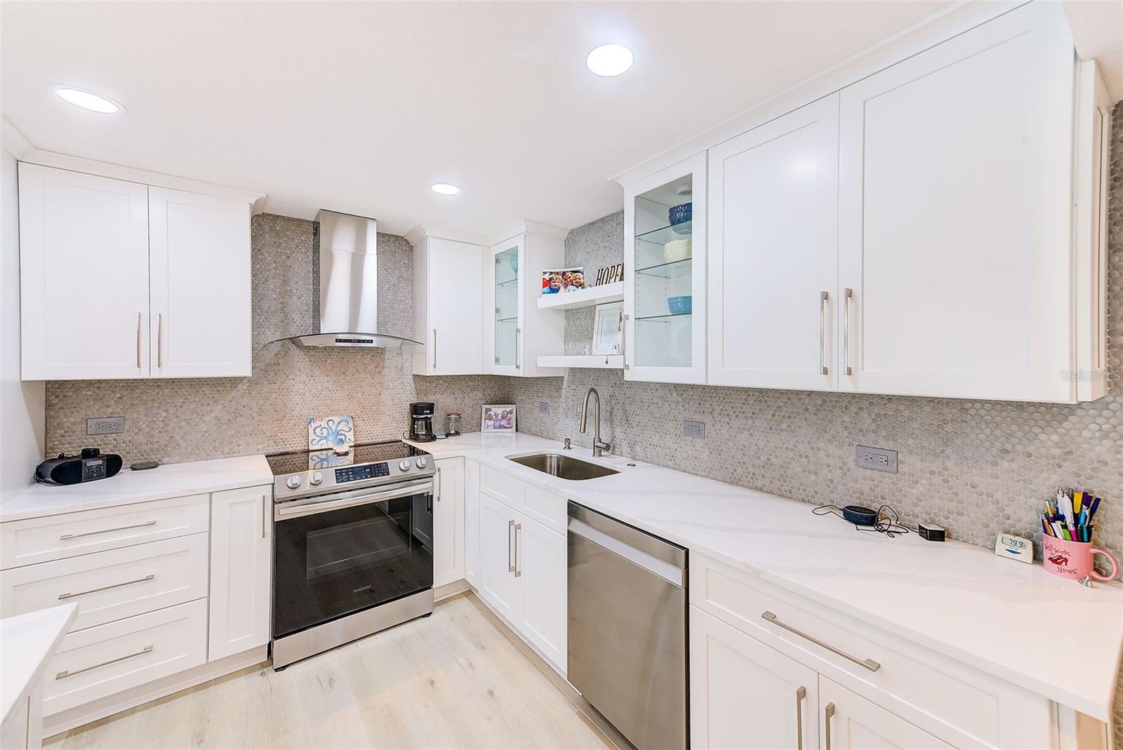 7930 SUN ISLAND DR S #101, SOUTH PASADENA, FL, 33707