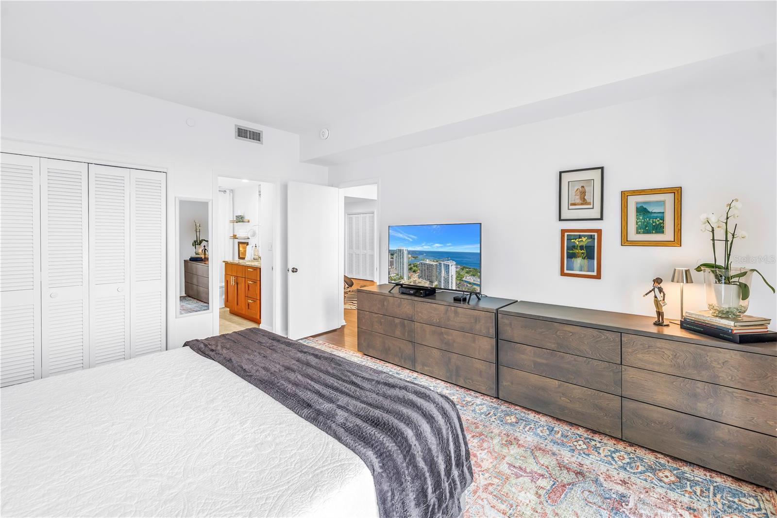 1 BEACH DR SE #1207, ST PETERSBURG, FL, 33701