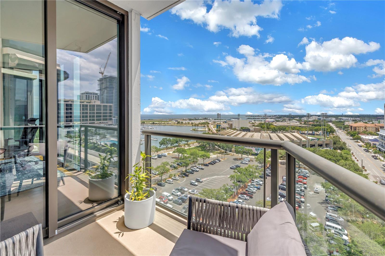 1 BEACH DR SE #1207, ST PETERSBURG, FL, 33701