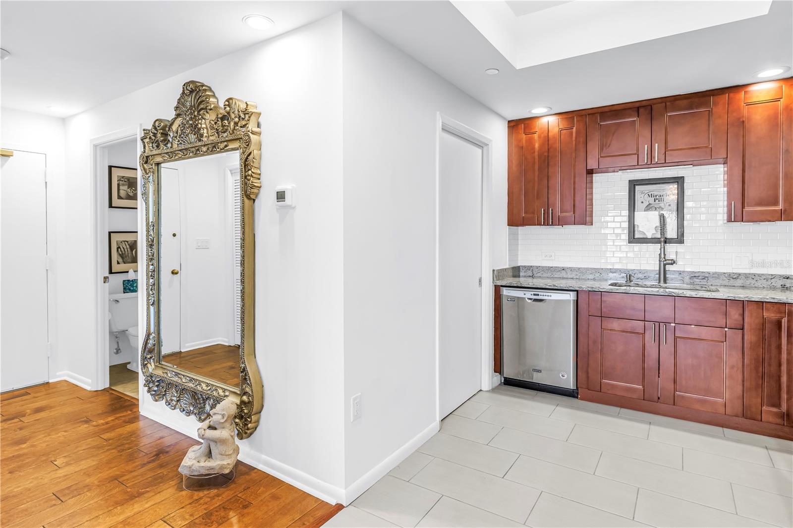 1 BEACH DR SE #1207, ST PETERSBURG, FL, 33701