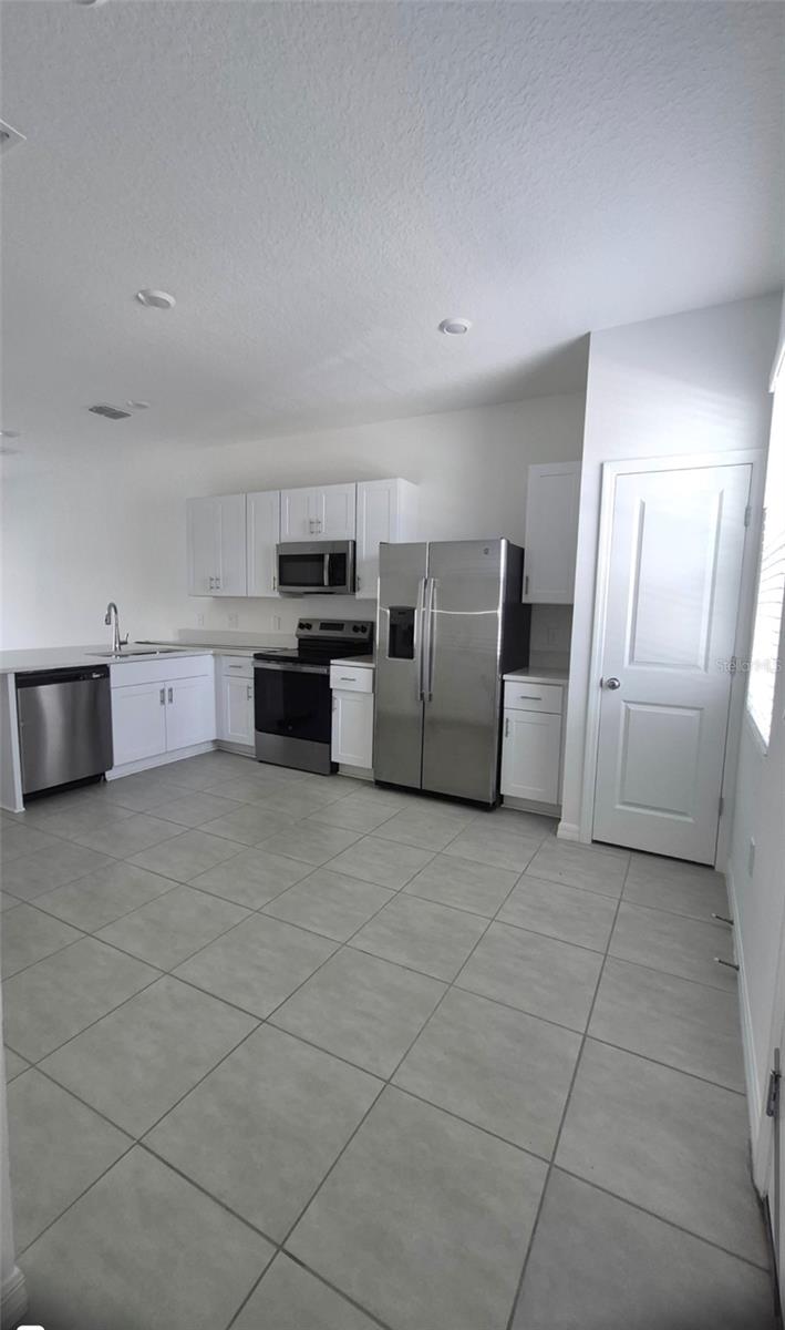 3064 SKYLINE LOOP, KISSIMMEE, FL, 34758