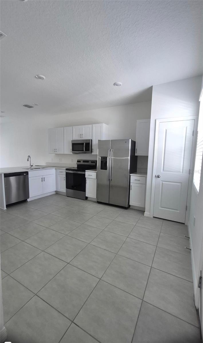 3064 SKYLINE LOOP, KISSIMMEE, FL, 34758