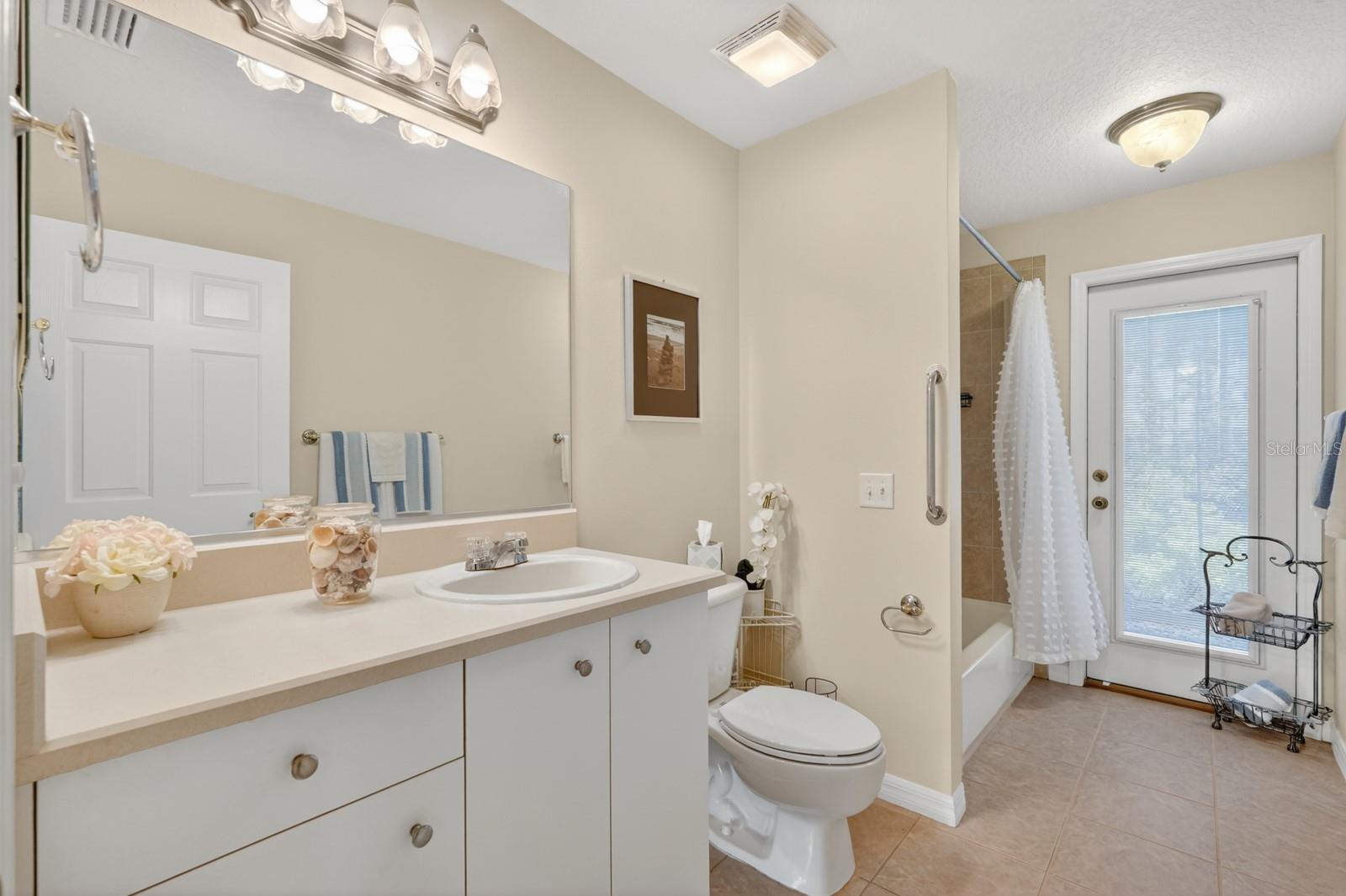 73 WENTWORTH LN, PALM COAST, FL, 32164