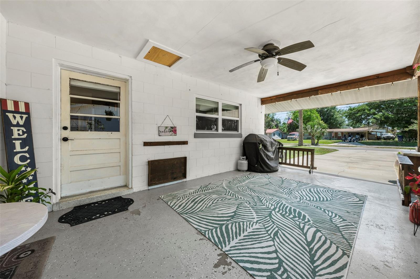 1207 ORANGE AVE, TAVARES, FL, 32778