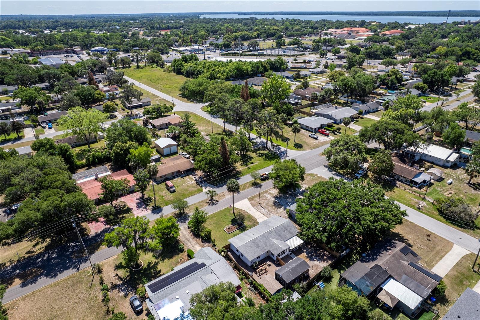 1207 ORANGE AVE, TAVARES, FL, 32778