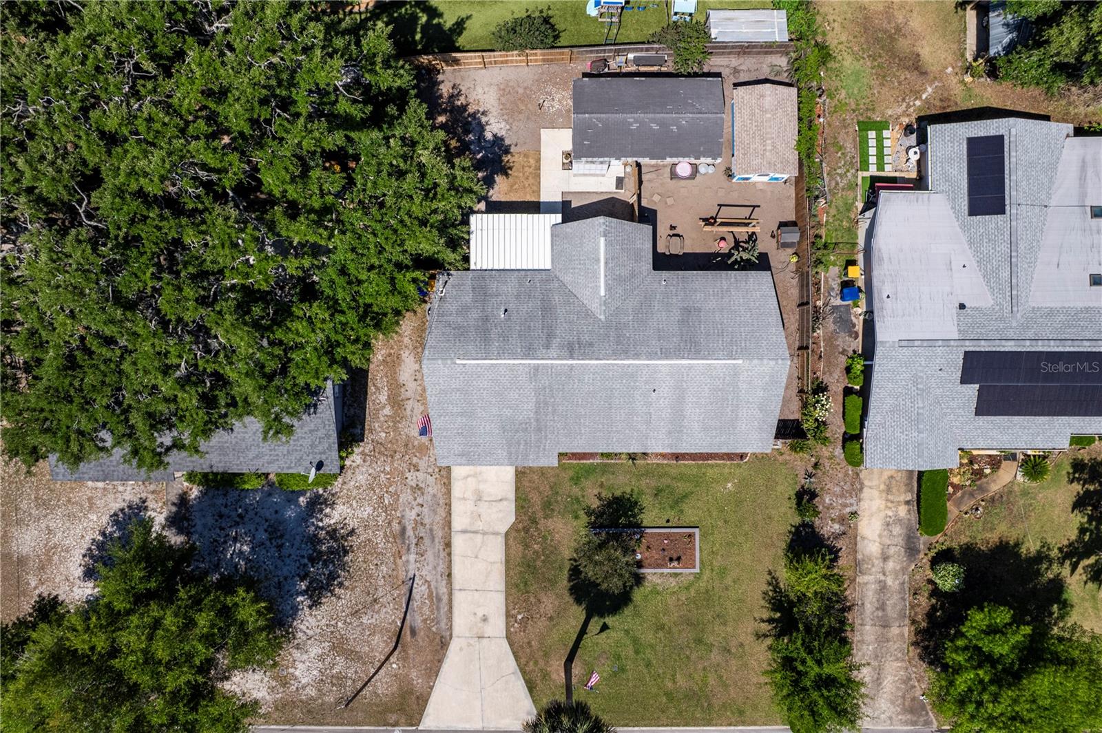 1207 ORANGE AVE, TAVARES, FL, 32778