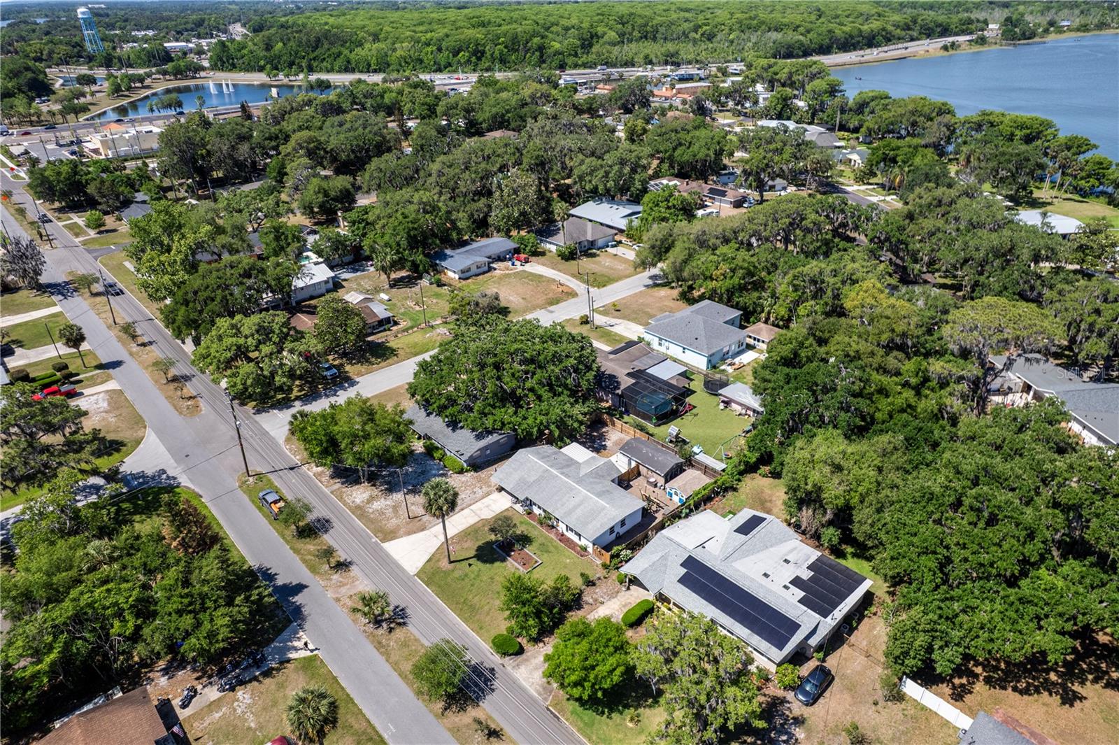 1207 ORANGE AVE, TAVARES, FL, 32778