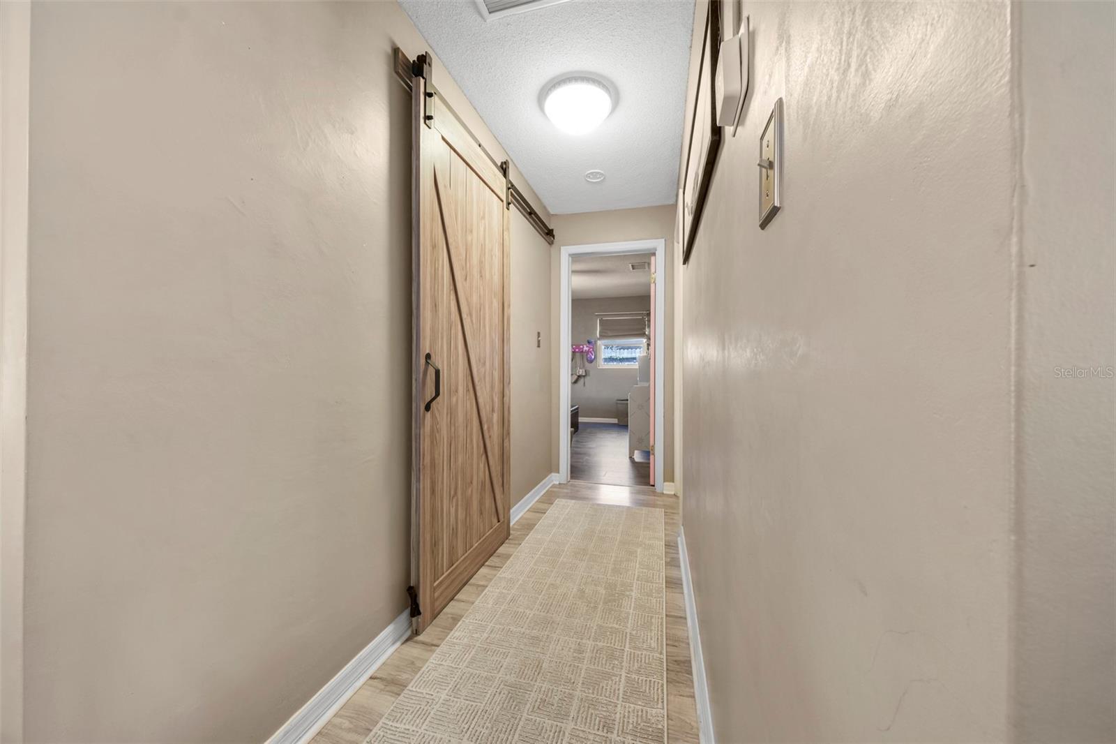 1207 ORANGE AVE, TAVARES, FL, 32778