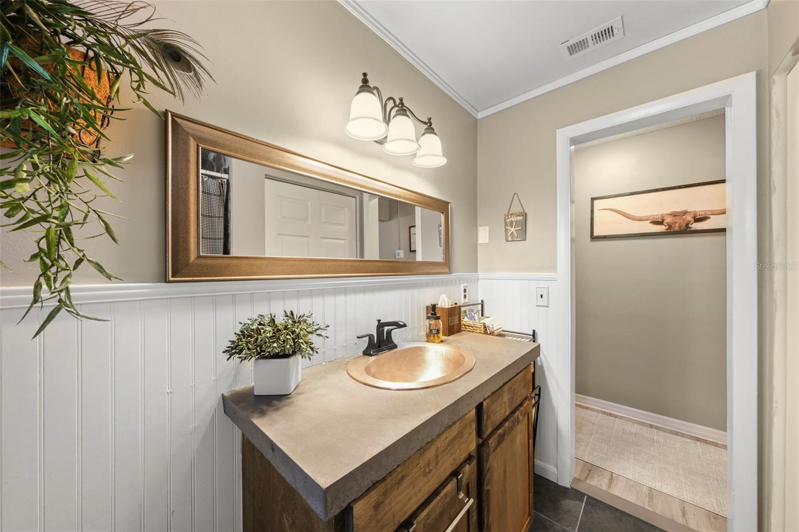 1207 ORANGE AVE, TAVARES, FL, 32778