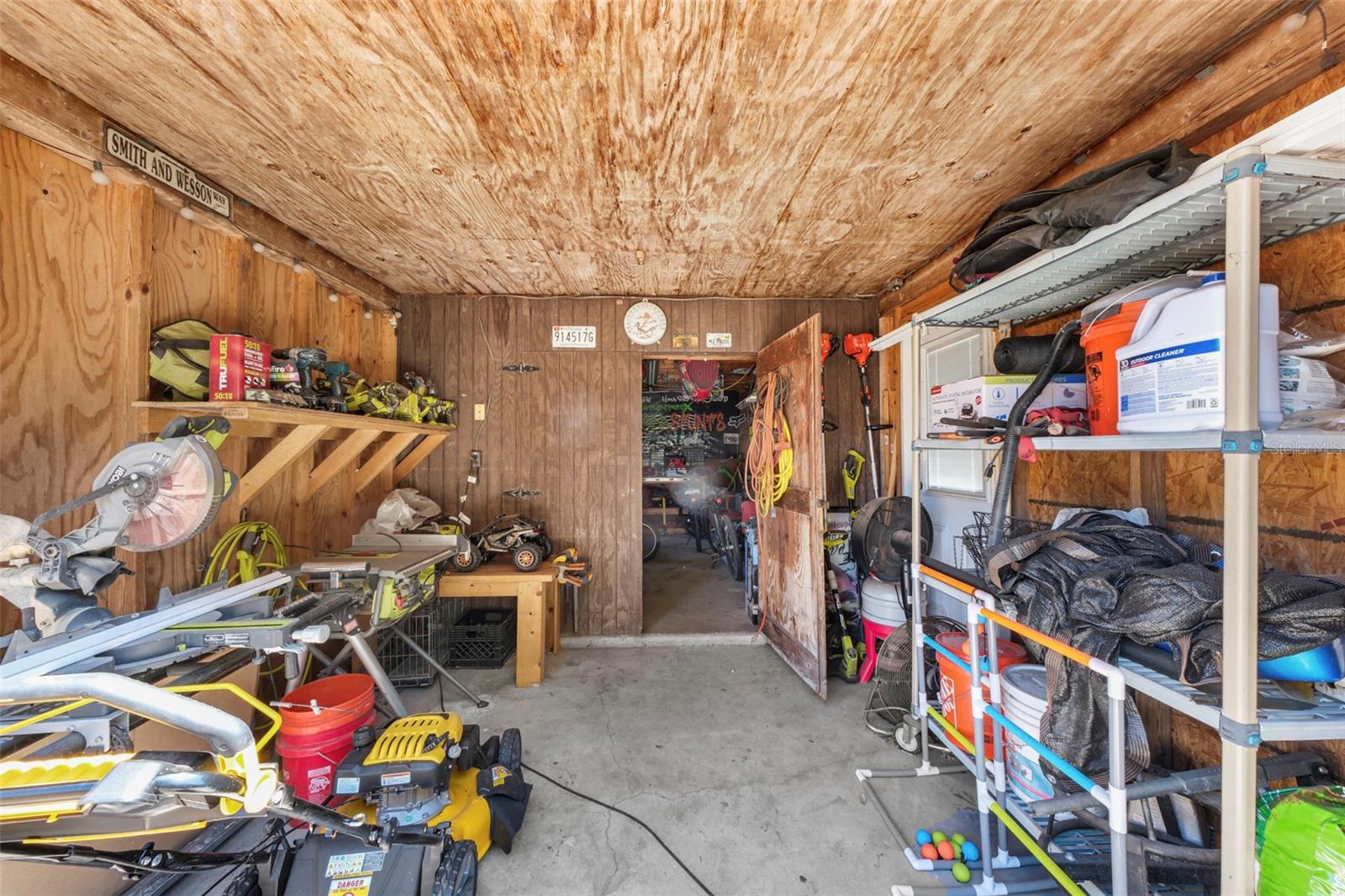 1207 ORANGE AVE, TAVARES, FL, 32778