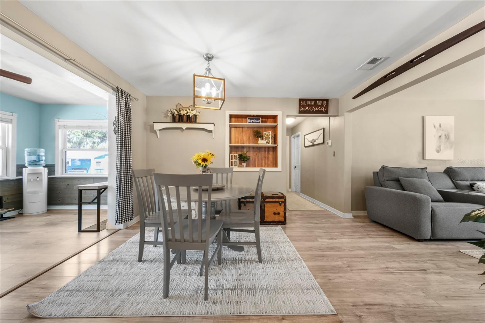 1207 ORANGE AVE, TAVARES, FL, 32778