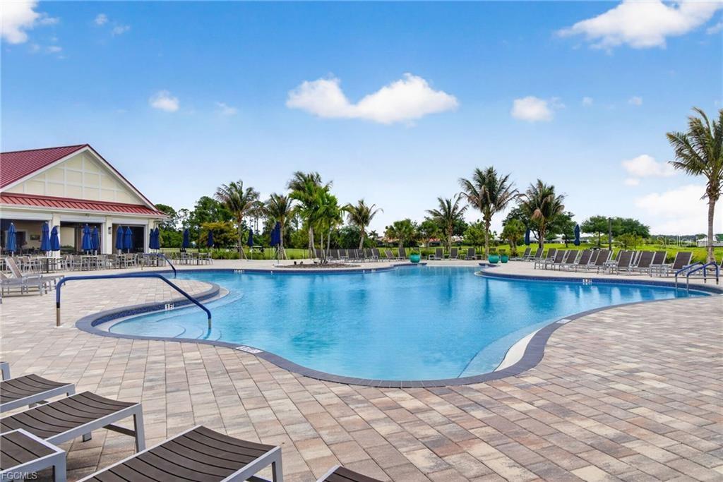 16521 GOLDENROD LN #102, ALVA, FL, 33920