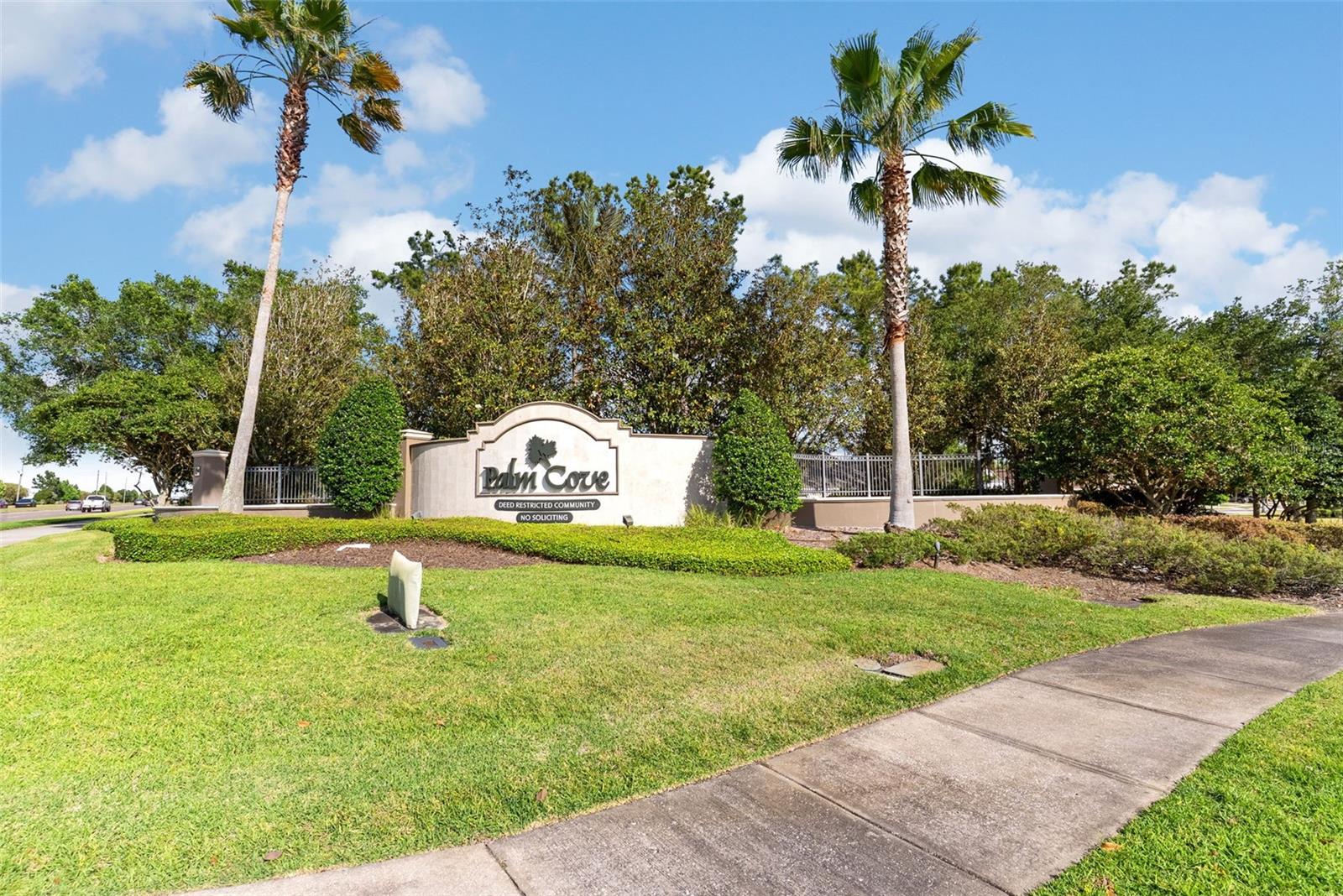 7619 CRESCENT PALM DR, WESLEY CHAPEL, FL, 33545