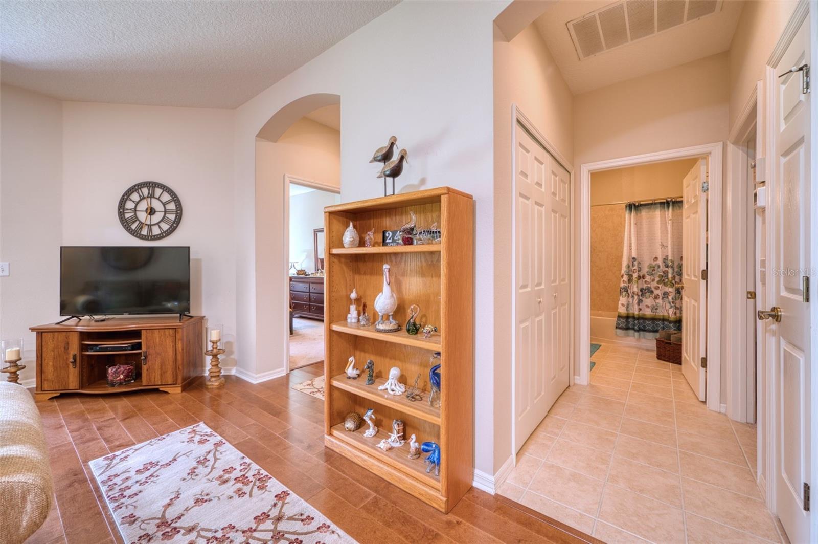 8223 SIMPSON FALLS CT, SARASOTA, FL, 34243