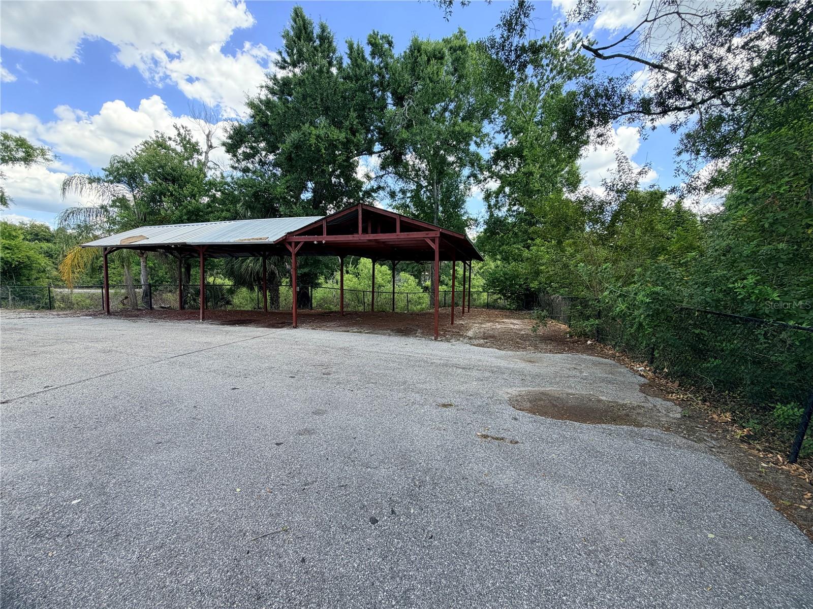 18843 N 41 HWY, LUTZ, FL, 33549