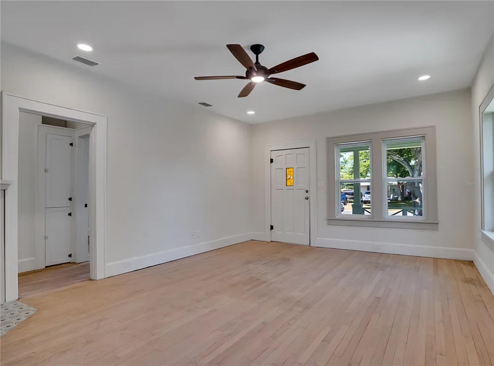 4058 39TH AVE N, ST PETERSBURG, FL, 33714