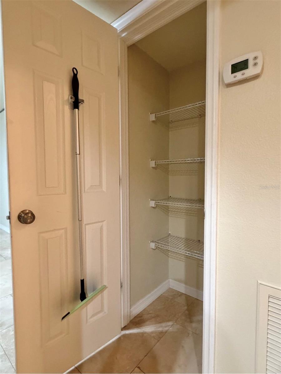3815 N OAK DR #G71, TAMPA, FL, 33611