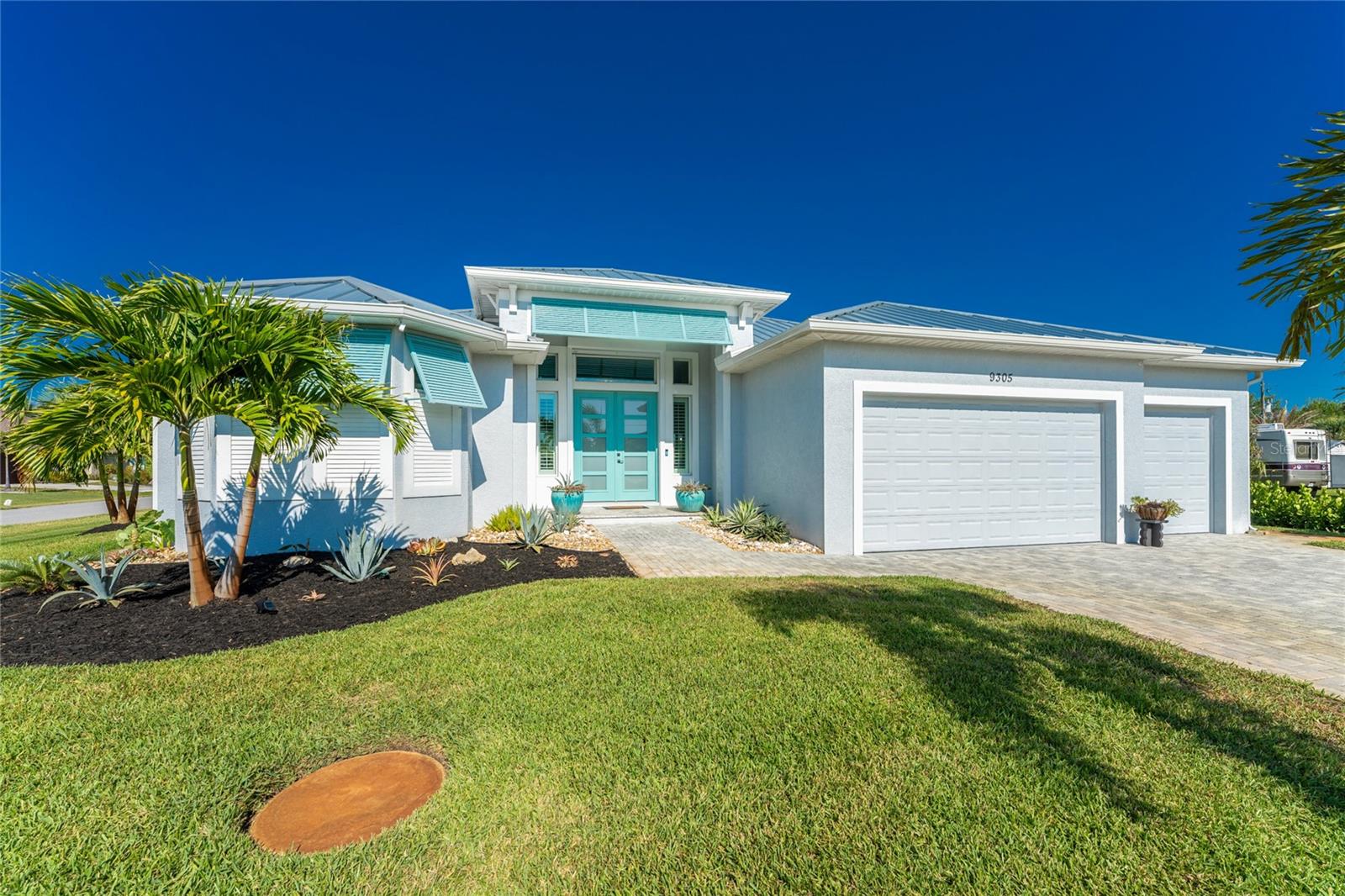 9305 SPRING CIR, PORT CHARLOTTE, FL, 33981