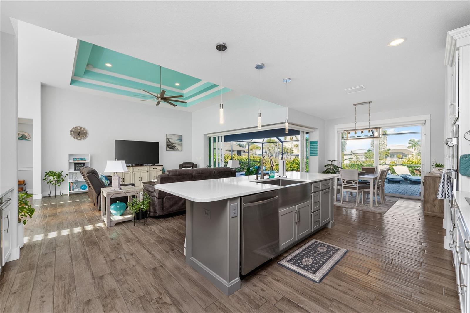 9305 SPRING CIR, PORT CHARLOTTE, FL, 33981