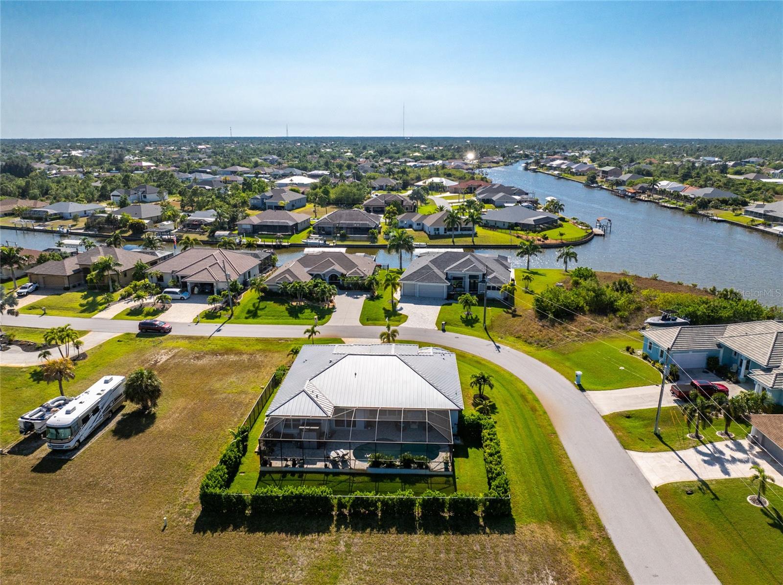 9305 SPRING CIR, PORT CHARLOTTE, FL, 33981