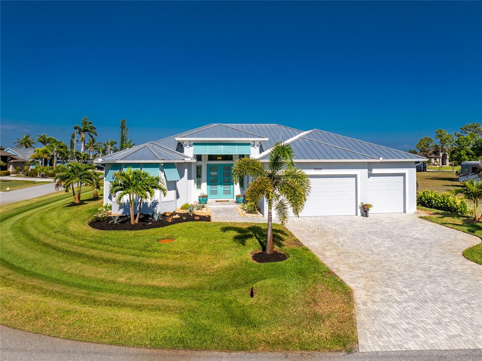 9305 SPRING CIR, PORT CHARLOTTE, FL, 33981