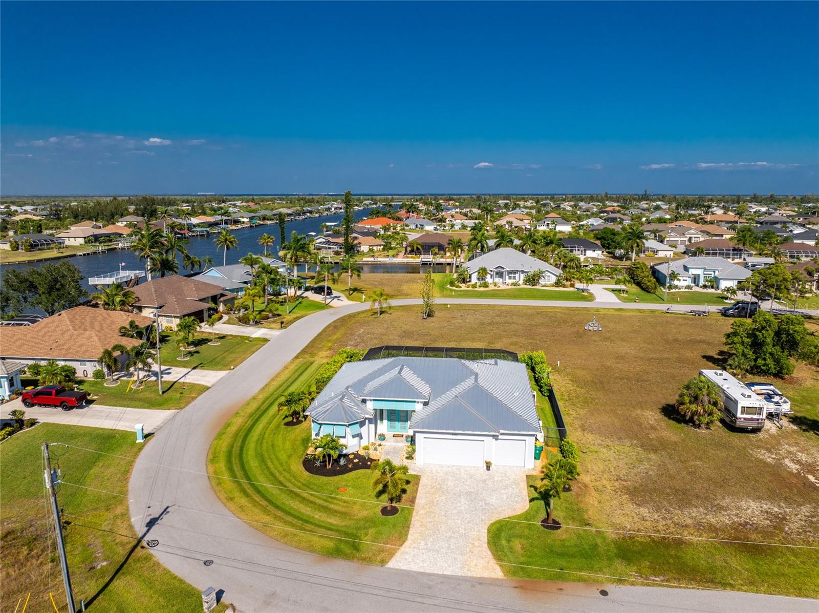 9305 SPRING CIR, PORT CHARLOTTE, FL, 33981