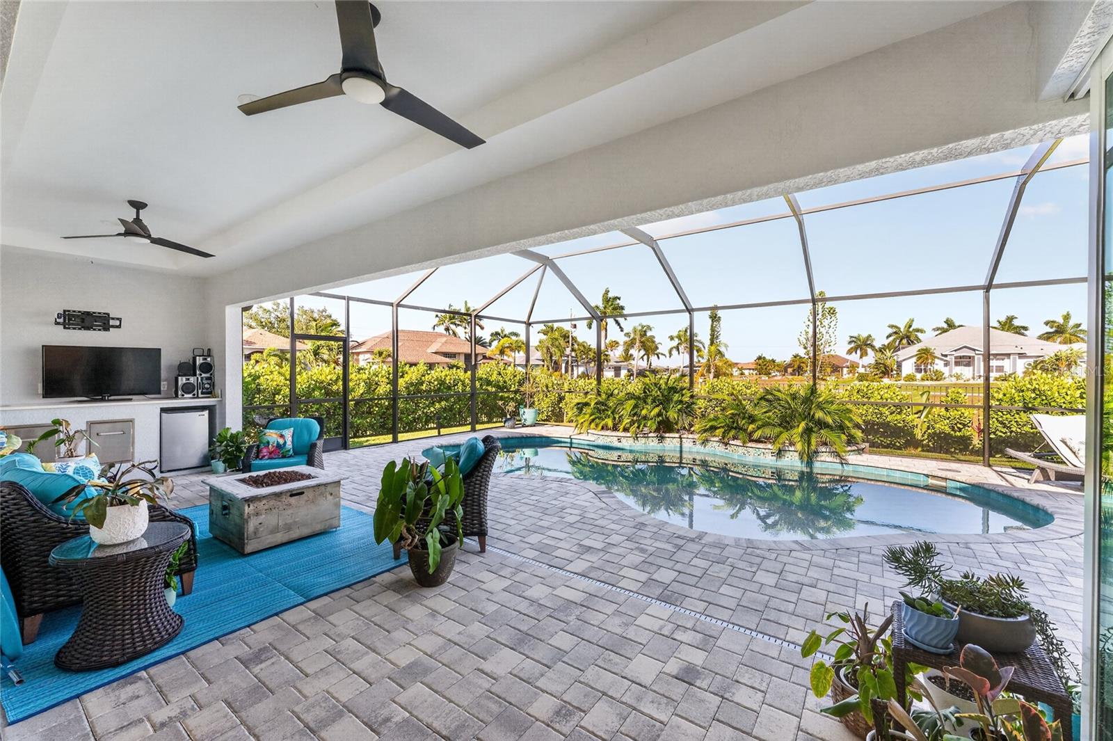 9305 SPRING CIR, PORT CHARLOTTE, FL, 33981
