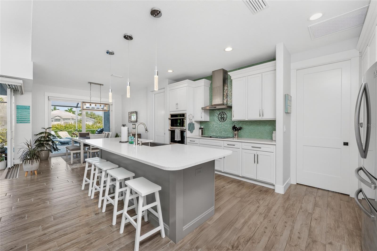 9305 SPRING CIR, PORT CHARLOTTE, FL, 33981