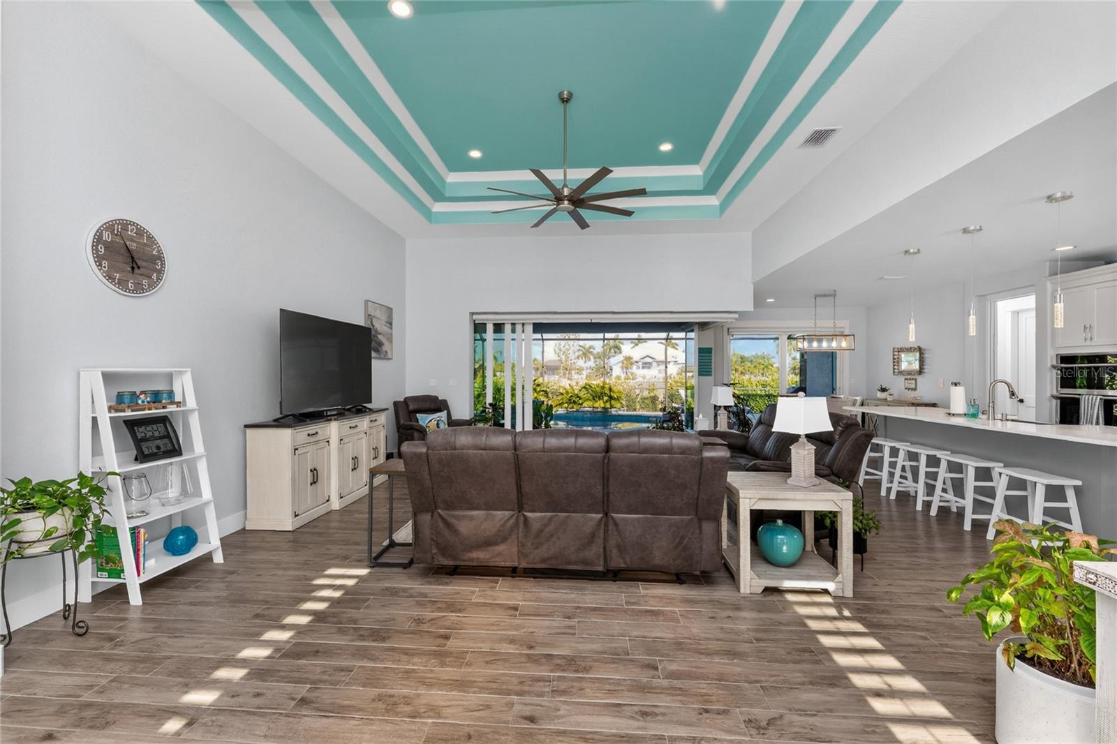 9305 SPRING CIR, PORT CHARLOTTE, FL, 33981