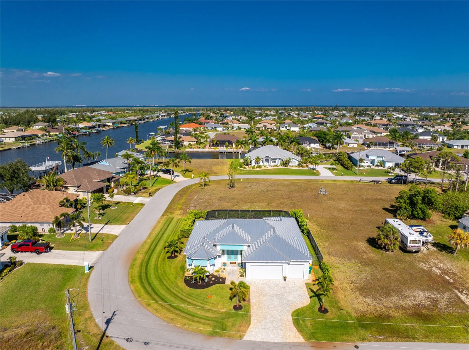 9305 SPRING CIR, PORT CHARLOTTE, FL, 33981