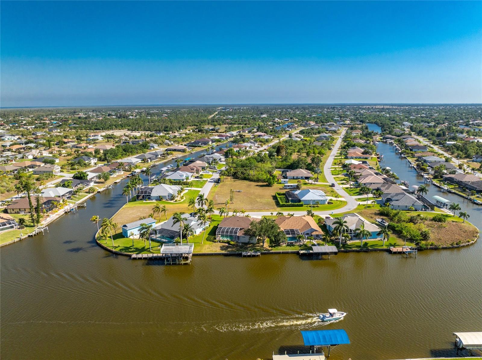 9305 SPRING CIR, PORT CHARLOTTE, FL, 33981
