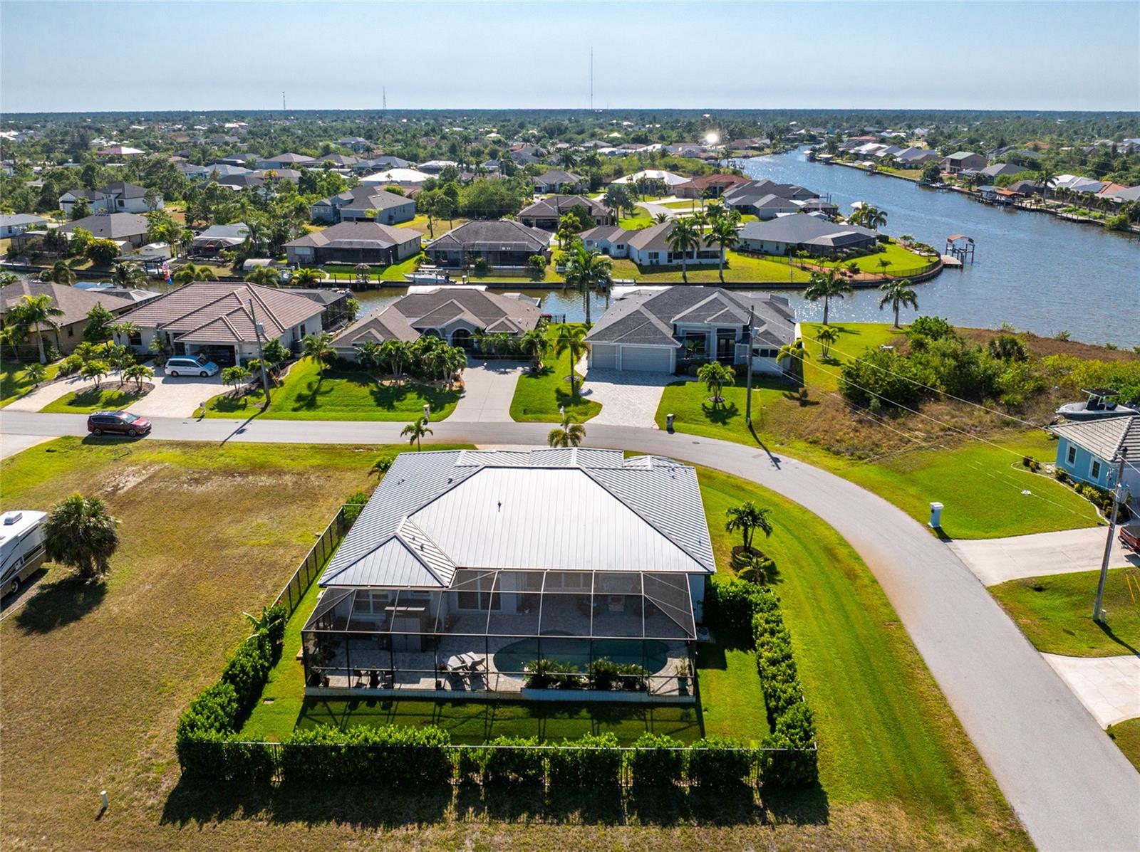 9305 SPRING CIR, PORT CHARLOTTE, FL, 33981