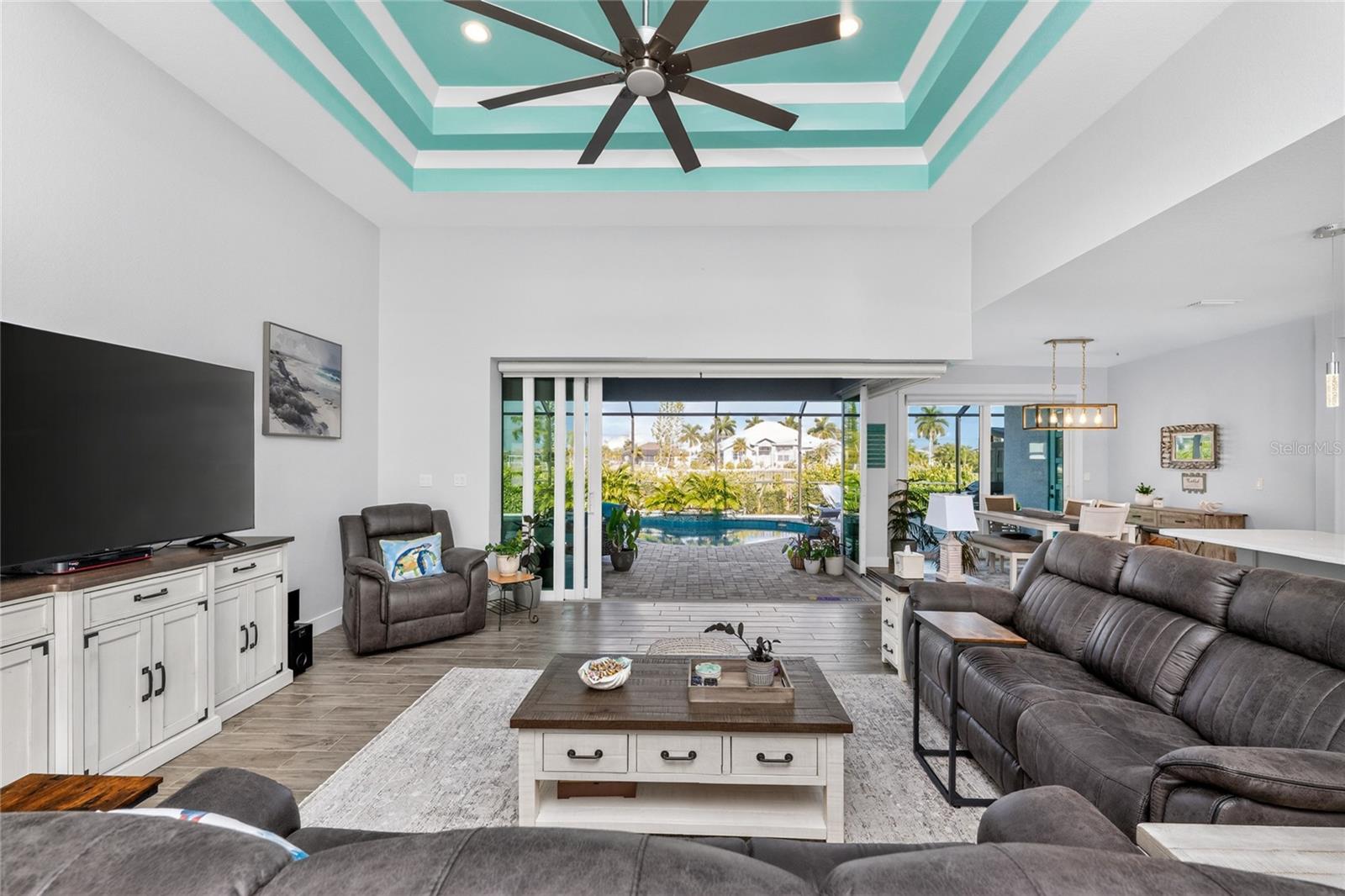 9305 SPRING CIR, PORT CHARLOTTE, FL, 33981