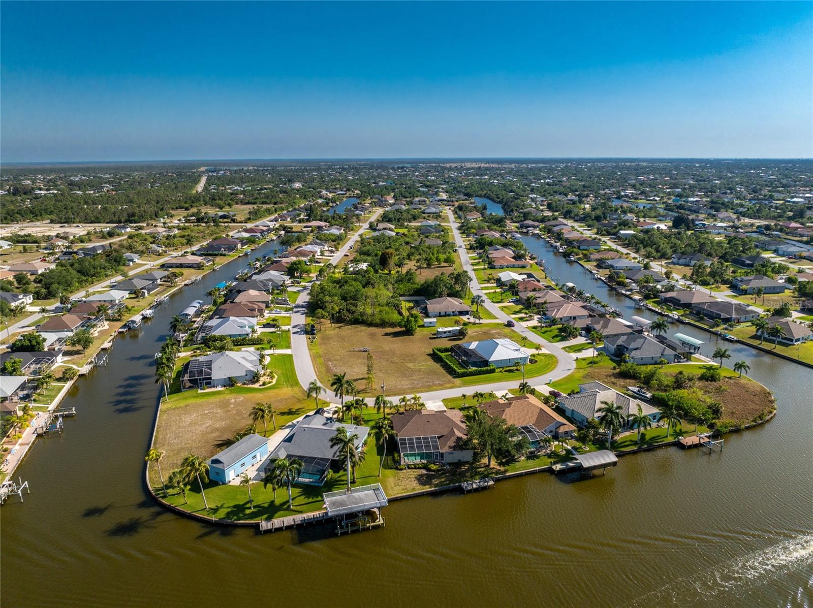 9305 SPRING CIR, PORT CHARLOTTE, FL, 33981
