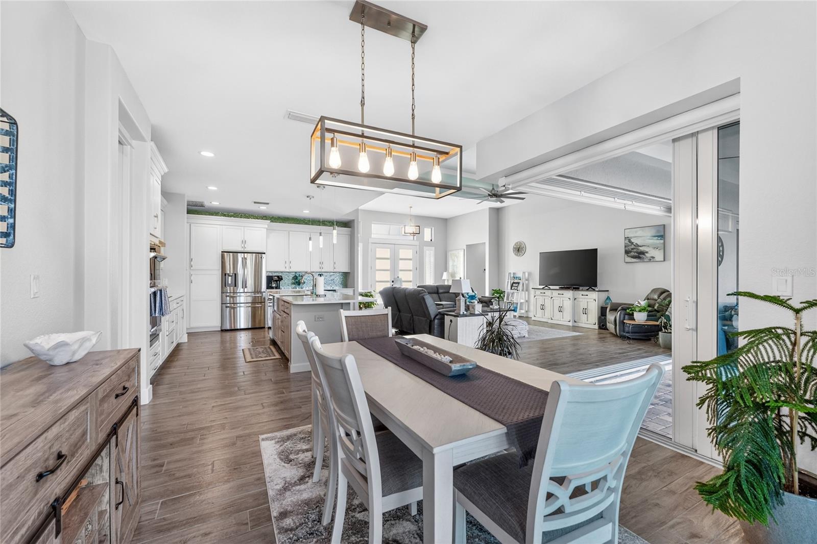 9305 SPRING CIR, PORT CHARLOTTE, FL, 33981