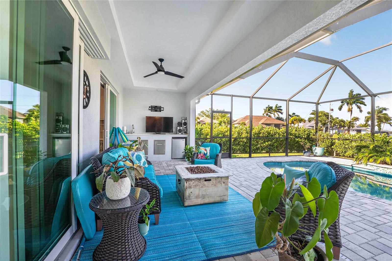 9305 SPRING CIR, PORT CHARLOTTE, FL, 33981