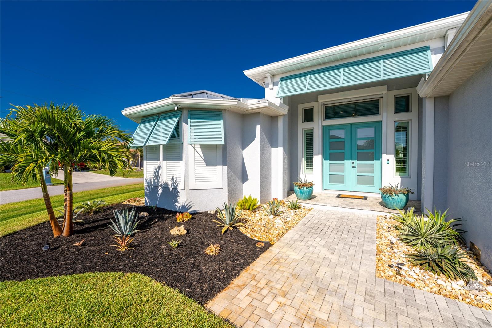 9305 SPRING CIR, PORT CHARLOTTE, FL, 33981