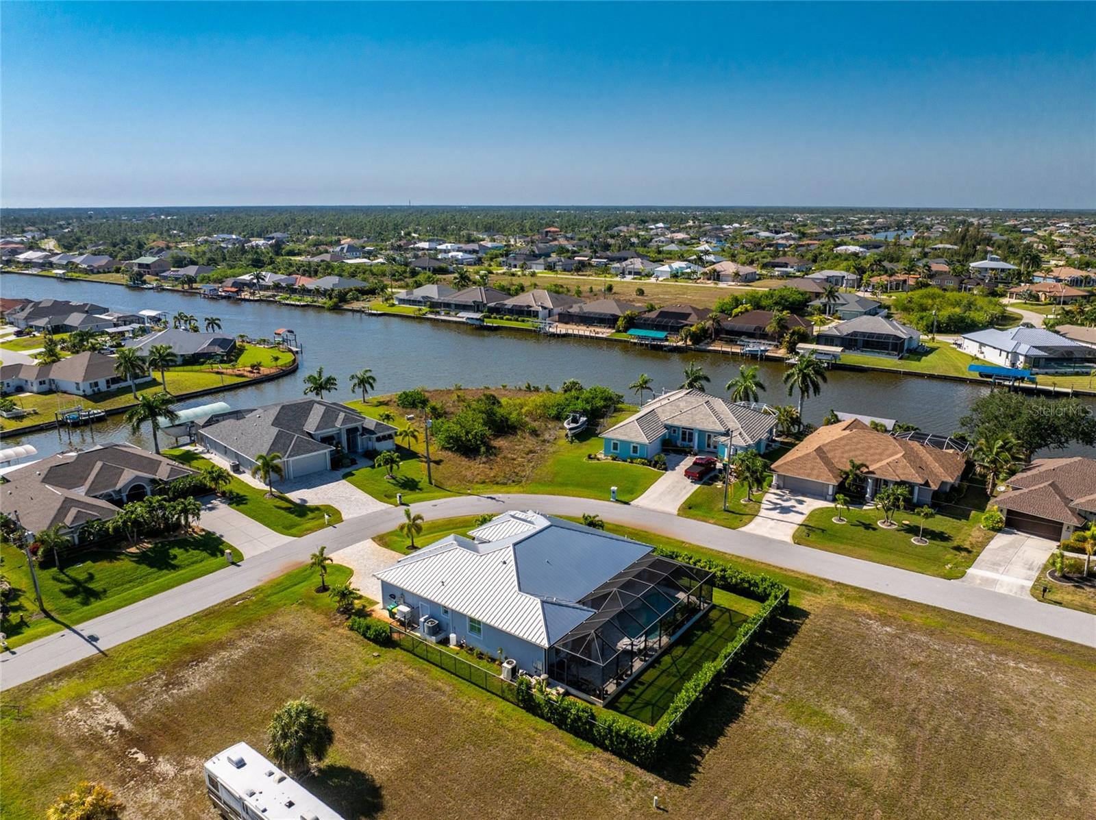 9305 SPRING CIR, PORT CHARLOTTE, FL, 33981
