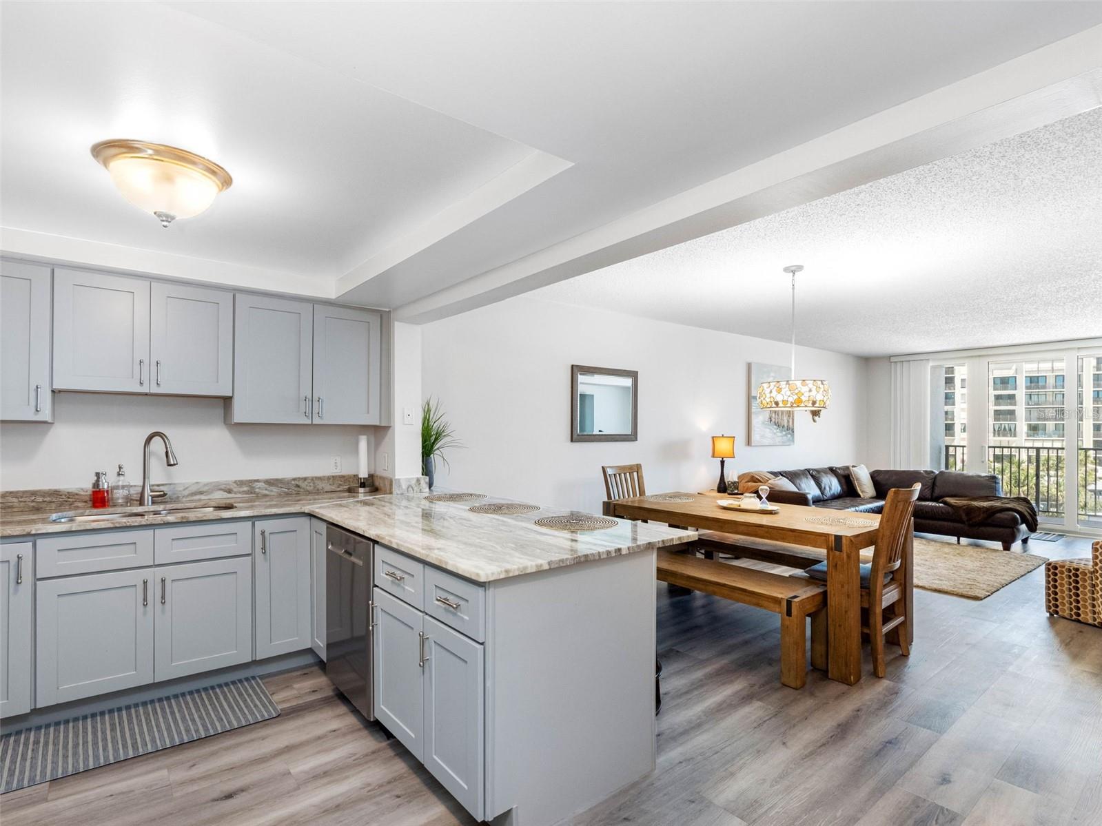 1460 GULF BLVD #308, CLEARWATER BEACH, FL, 33767