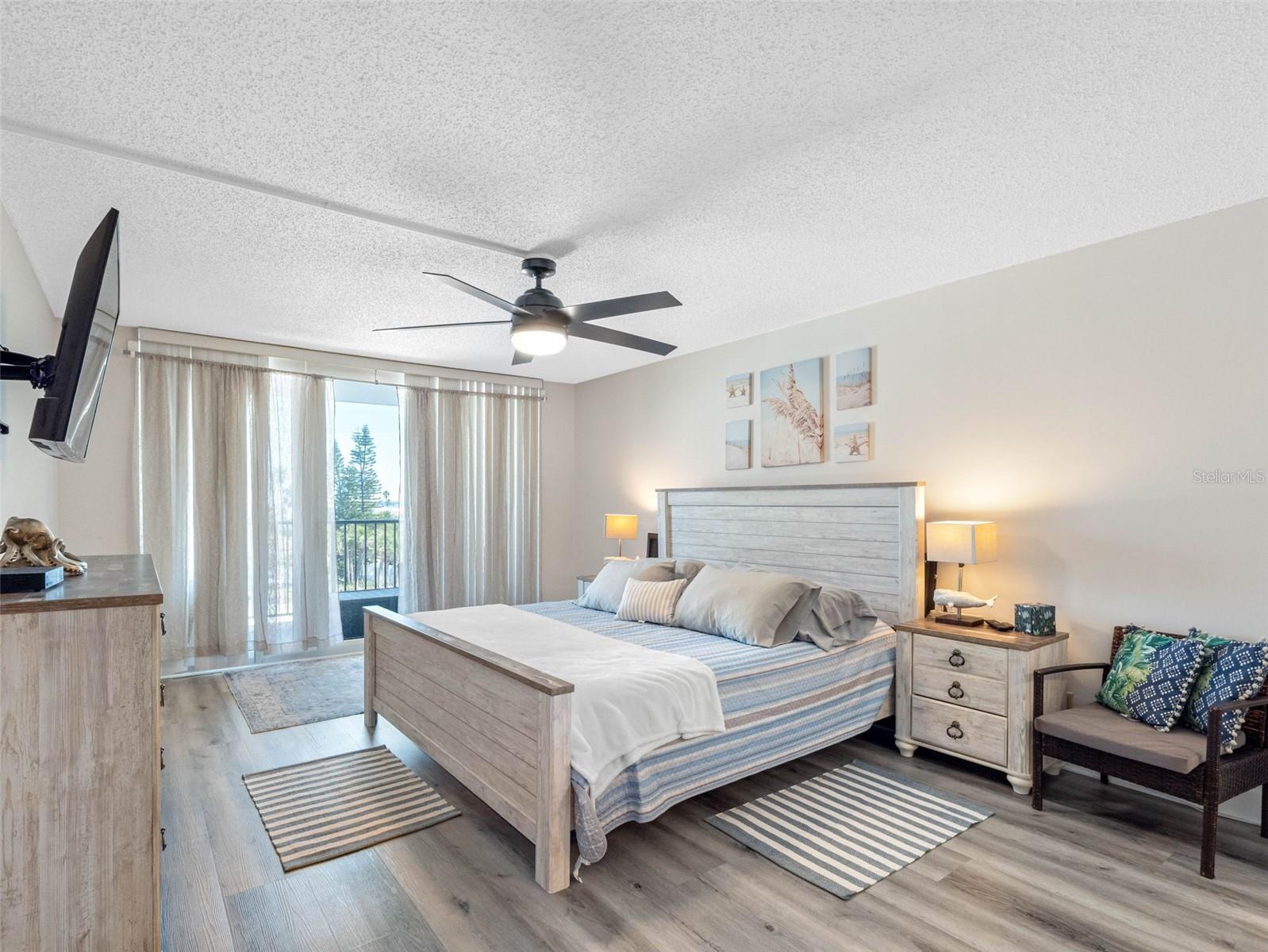 1460 GULF BLVD #308, CLEARWATER BEACH, FL, 33767