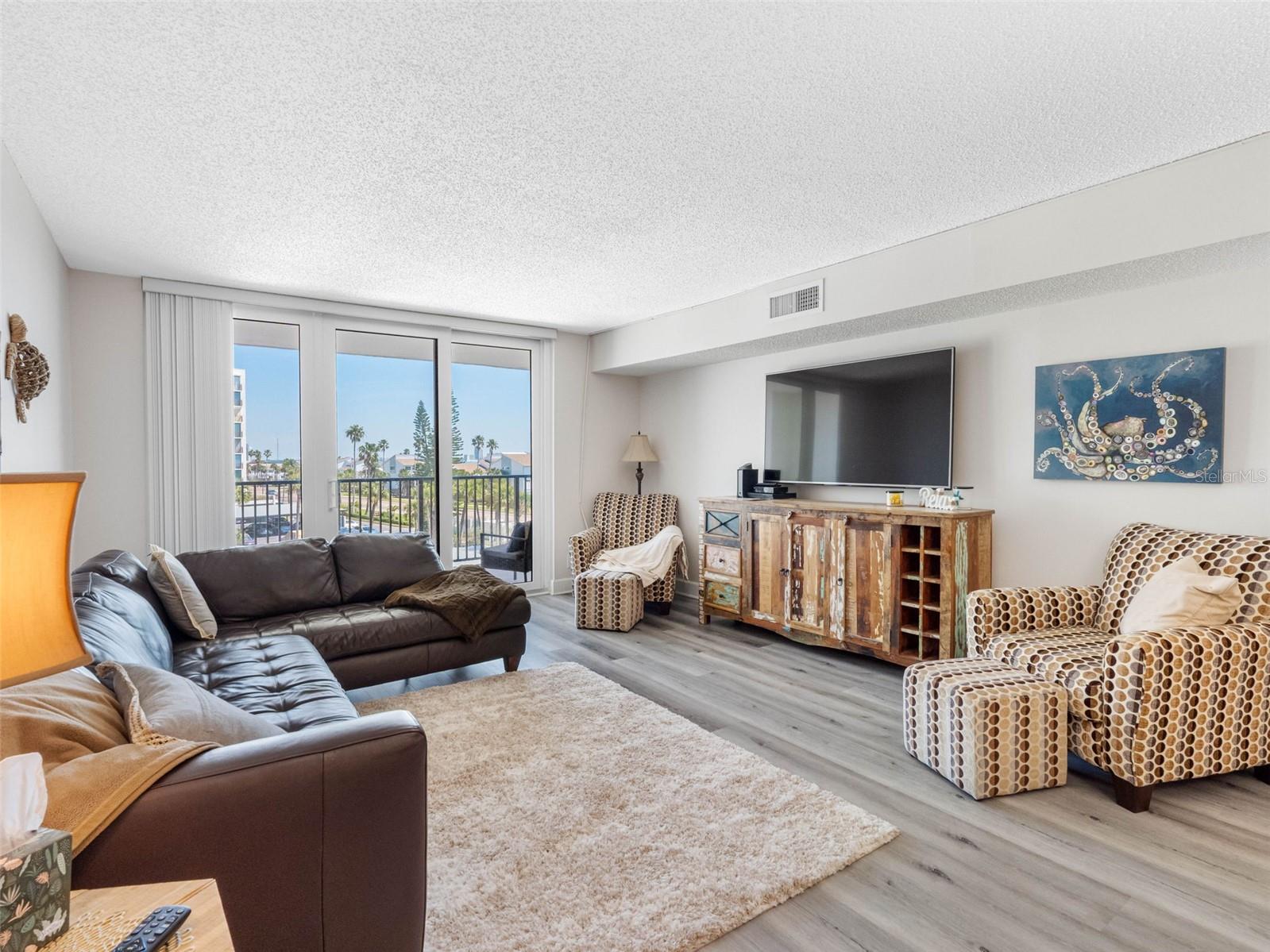 1460 GULF BLVD #308, CLEARWATER BEACH, FL, 33767