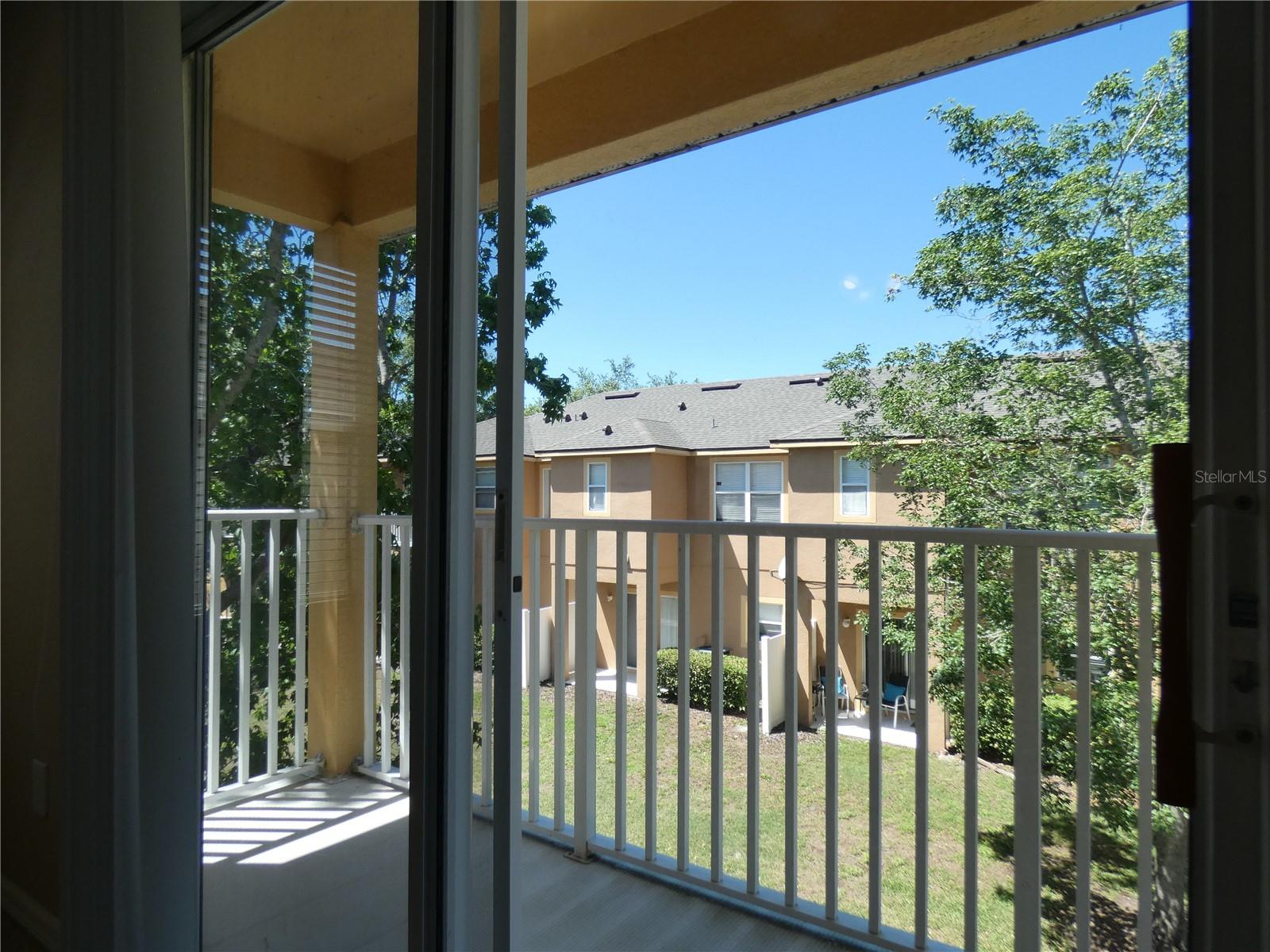 2111 RETREAT VIEW CIR, SANFORD, FL, 32771