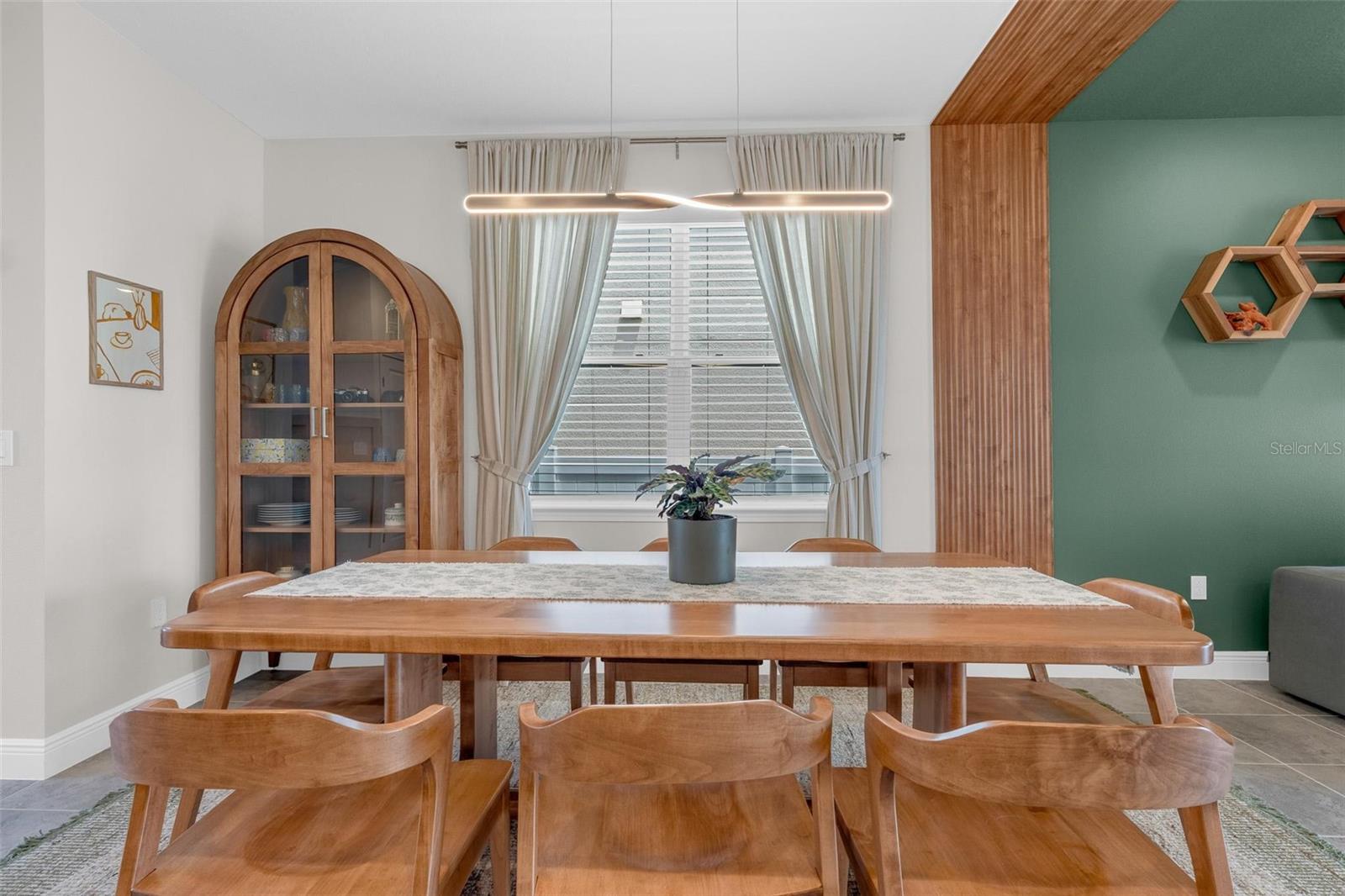 2019 SUNSHINE PEAK DR, MINNEOLA, FL, 34715