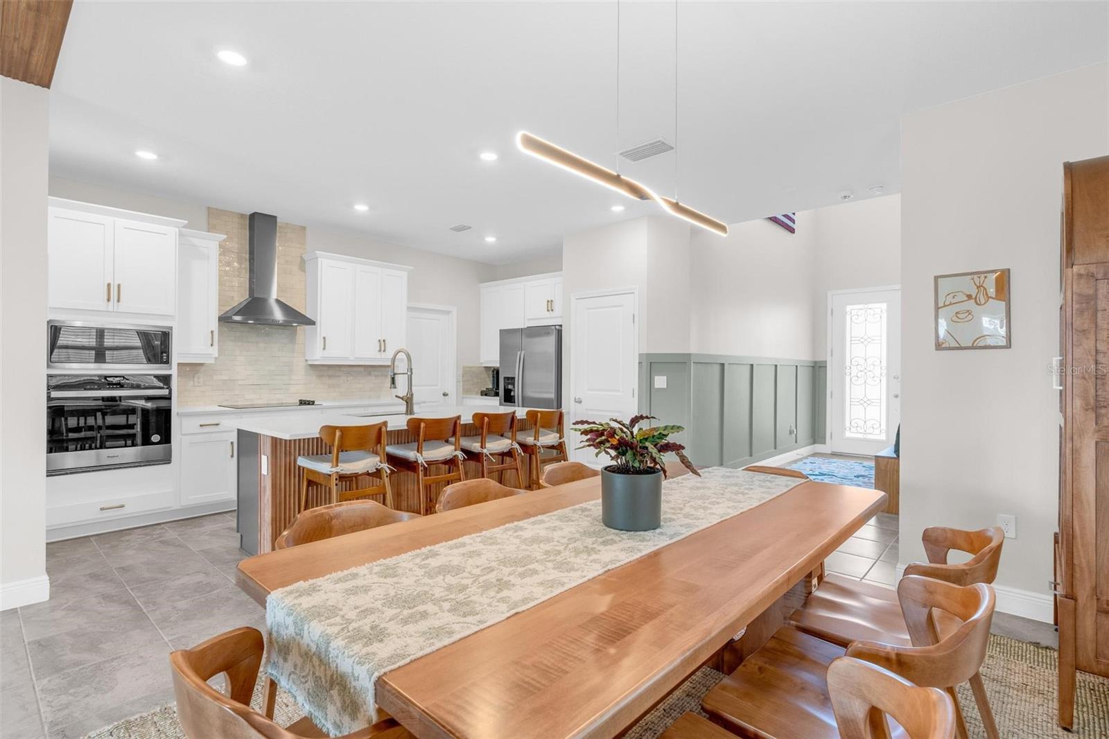 2019 SUNSHINE PEAK DR, MINNEOLA, FL, 34715