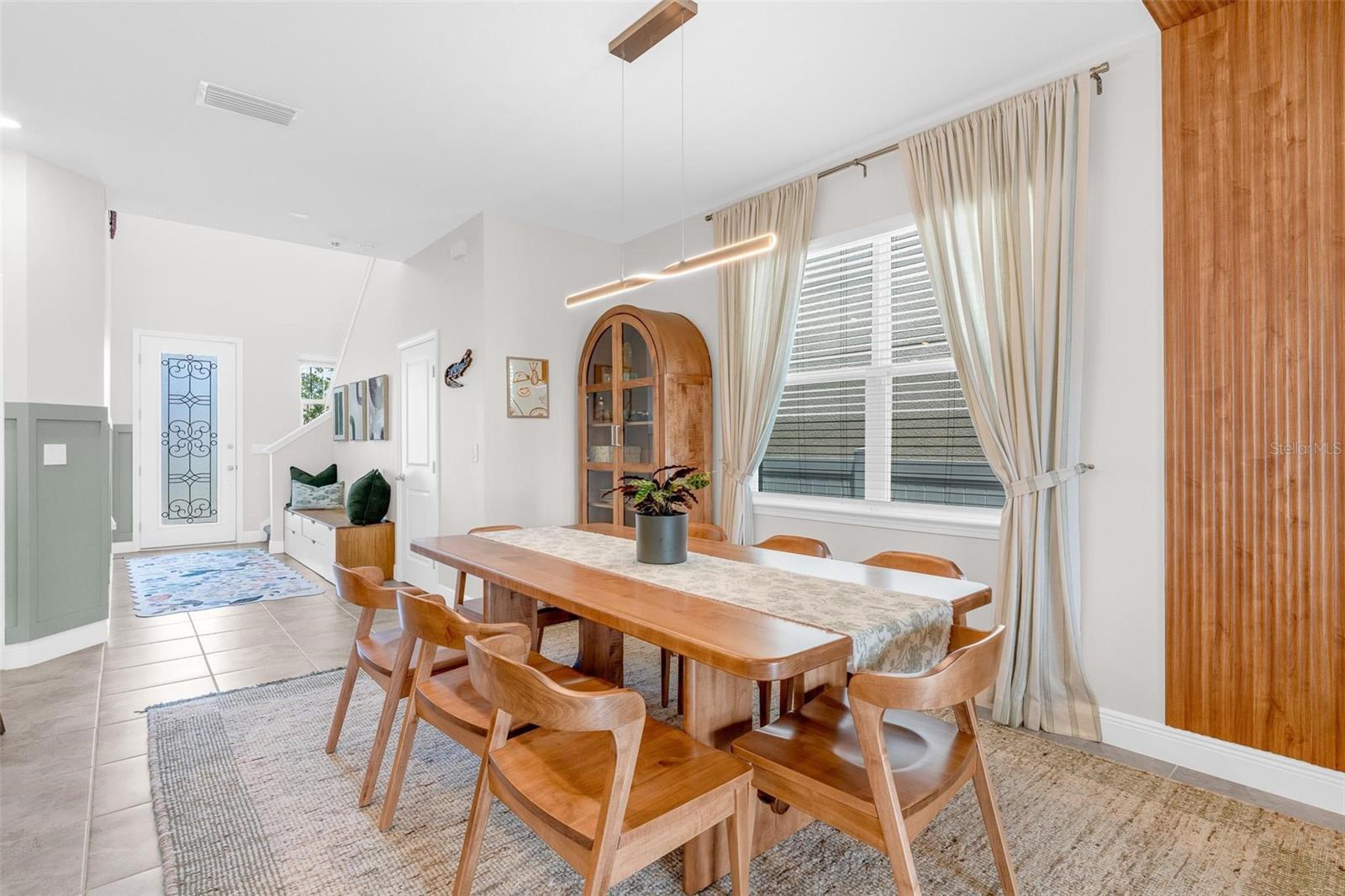 2019 SUNSHINE PEAK DR, MINNEOLA, FL, 34715