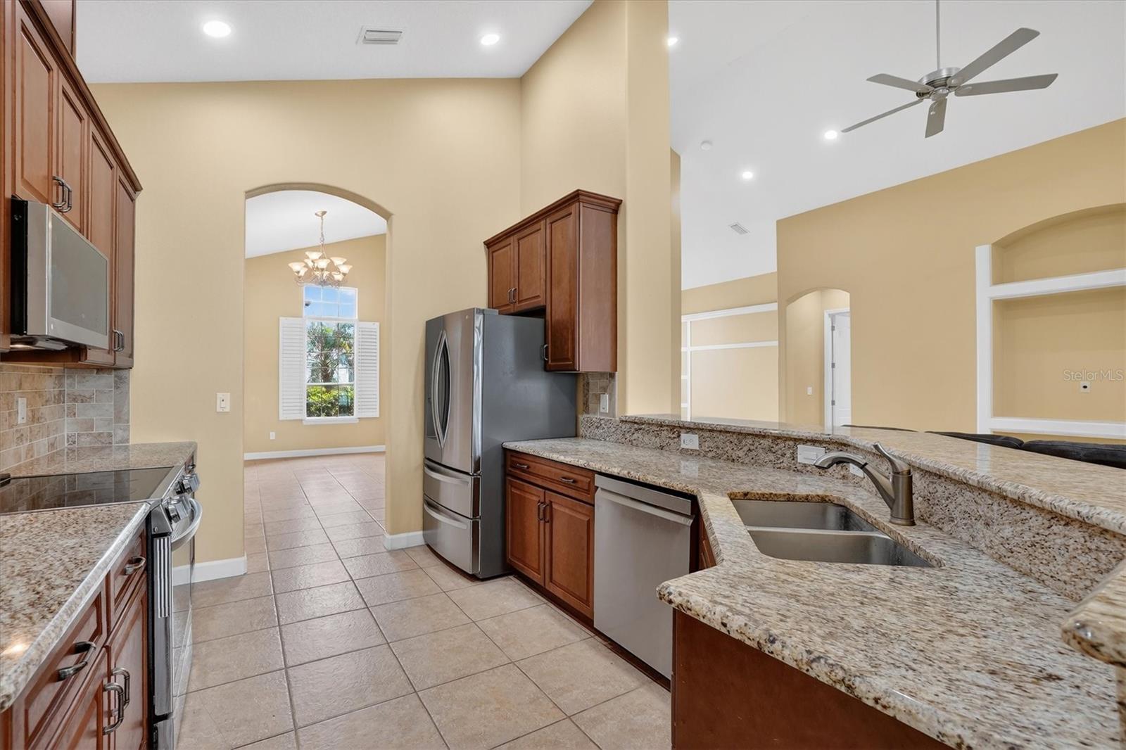 13 NEW OAK LEAF DR, PALM COAST, FL, 32137