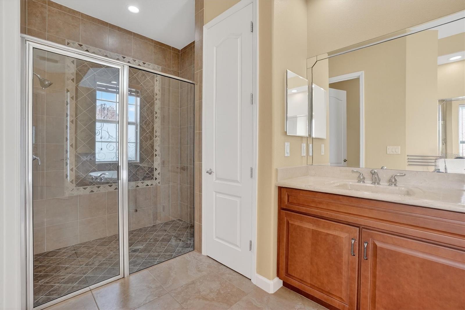 13 NEW OAK LEAF DR, PALM COAST, FL, 32137